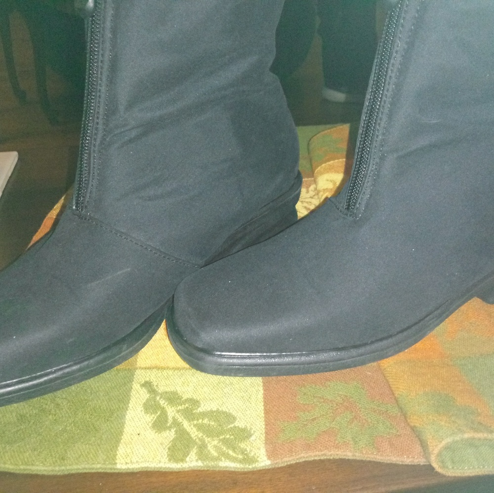 EXCELLENT CONDITION "TOE WARMERS" BOOTS SIZE 7N